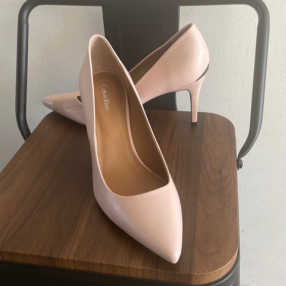 Calvin Klein pink high heels size 10